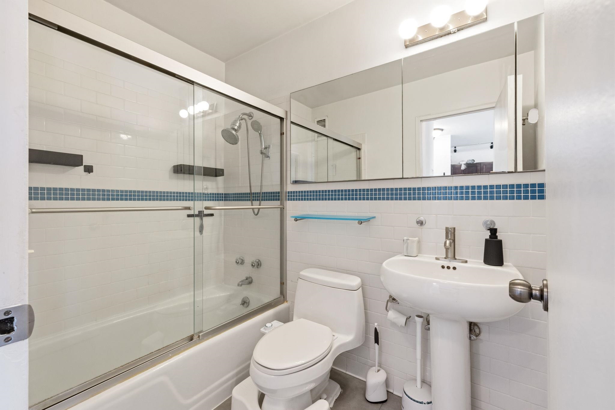380 MOUNTAIN RD Unit: 2205